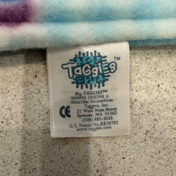 Taggies NWOT - Picture 2 of 3
